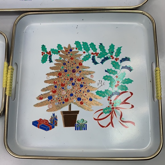 Vintage Lacquerware 3 Piece Christmas Tray Set Christmas Tree Stars Presents - Picture 3 of 8